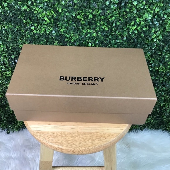 Burberry espadrilles new with box - Picture 5 of 8